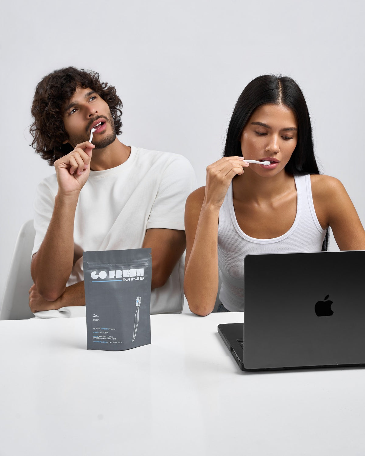Person using a Go Fresh Mini at their desk